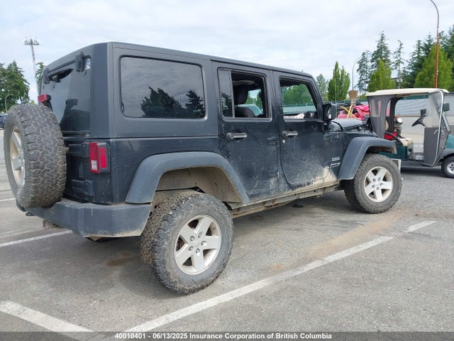 1C4BJWDG5JL914602 Jeep Wrangler Unlimited Sport