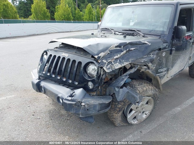 1C4BJWDG5JL914602 Jeep Wrangler Unlimited Sport