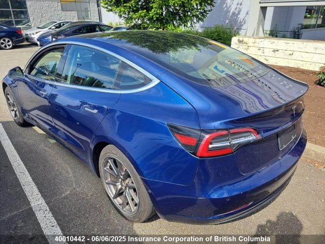 5YJ3E1EA1LF808613 Tesla 2020
