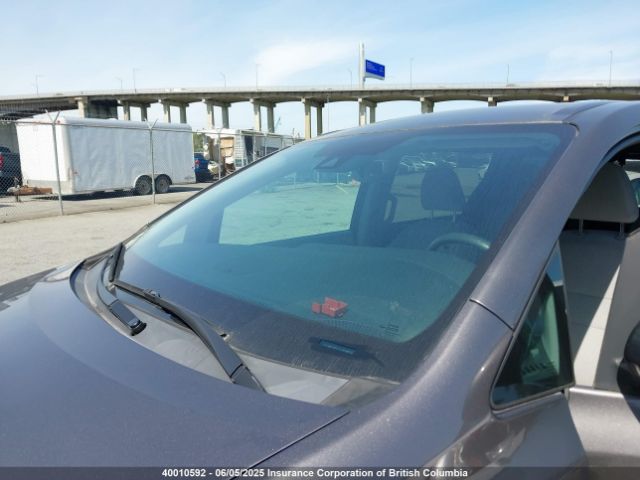 5TDJZ3DC5LS246768 Toyota SIENNA LE