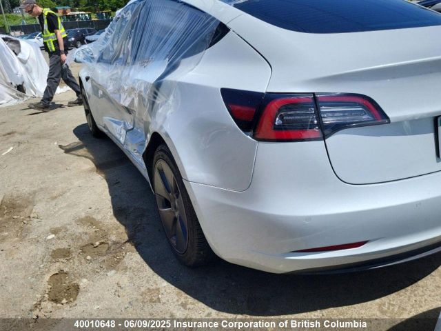 5YJ3E1EA5MF994593 Tesla 2021
