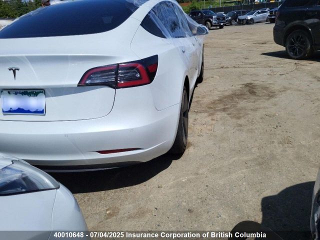 5YJ3E1EA5MF994593 Tesla 2021