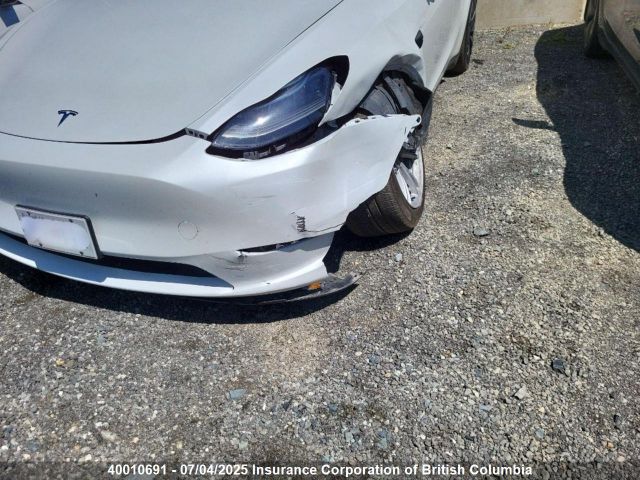 7SAYGDEE2RF989754 Tesla Model Y
