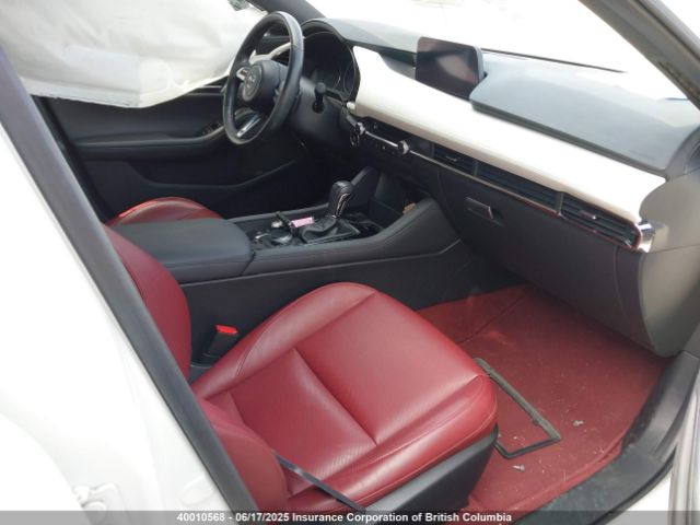JM1BPBJY7M1311106 Mazda 3