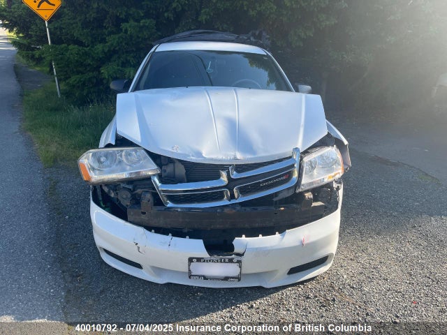 1C3CDZAB8EN128975 Dodge 2014