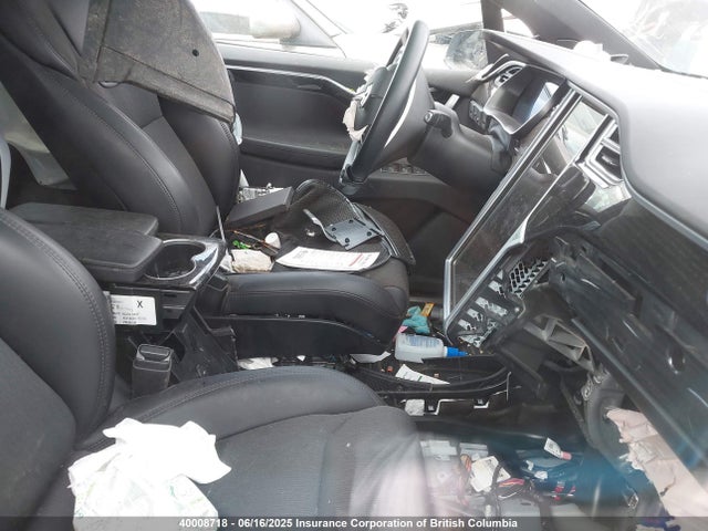 5YJXCAE24JF090777 Tesla MODEL X