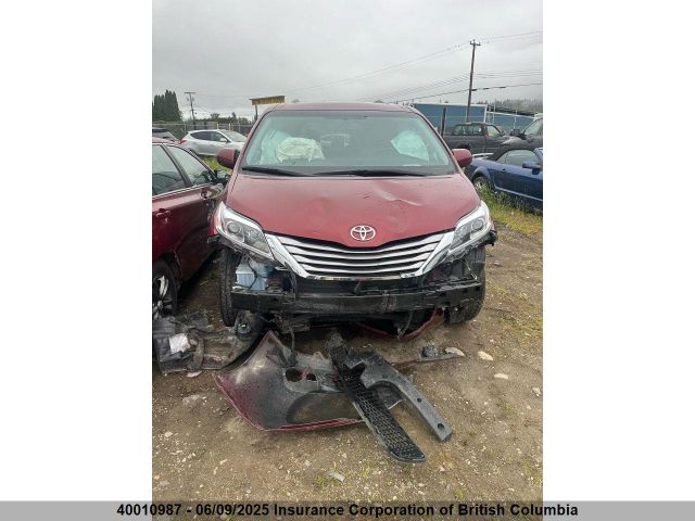 5TDYZ3DC3HS882515 Toyota Sienna Xle/limited