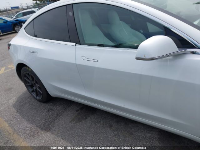 5YJ3E1EA7KF528905 Tesla MODEL 3