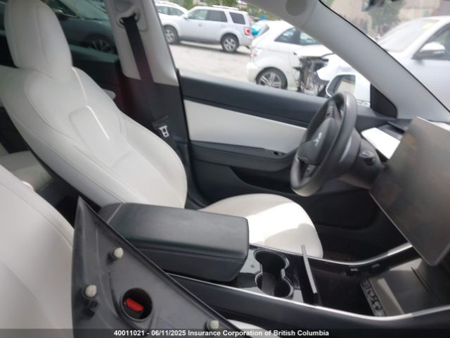 5YJ3E1EA7KF528905 Tesla MODEL 3