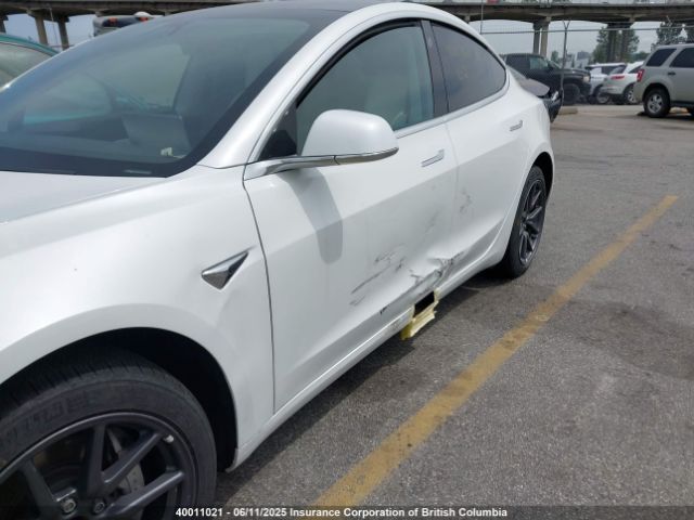 5YJ3E1EA7KF528905 Tesla MODEL 3