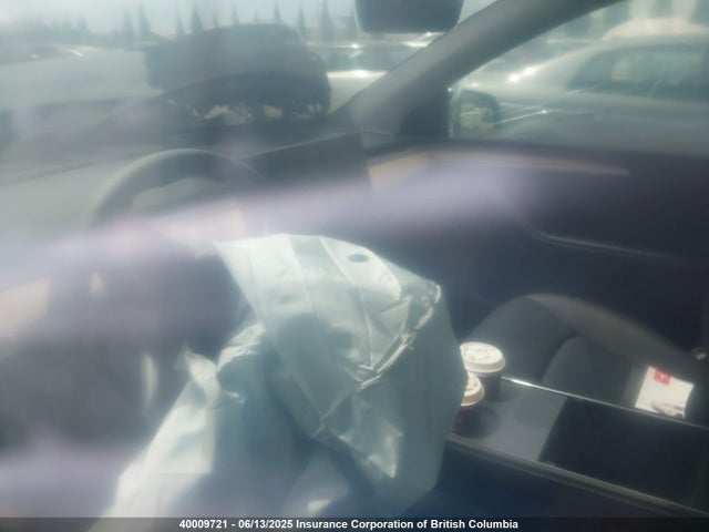 LRWYGDEE9PC110058 Tesla Model Y