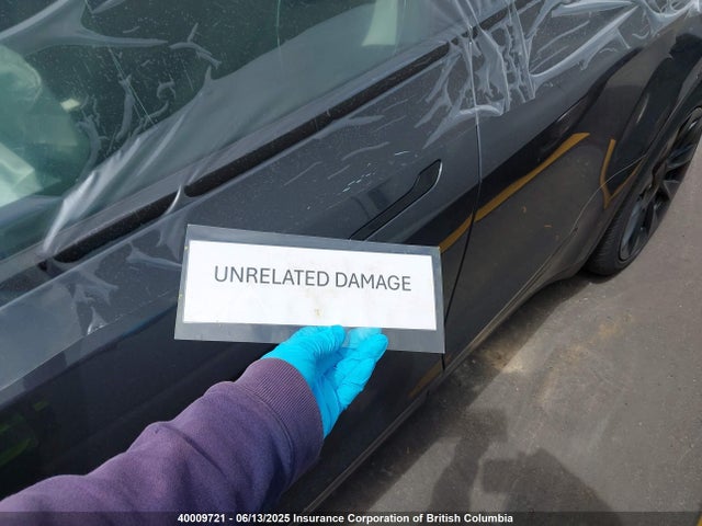 LRWYGDEE9PC110058 Tesla Model Y