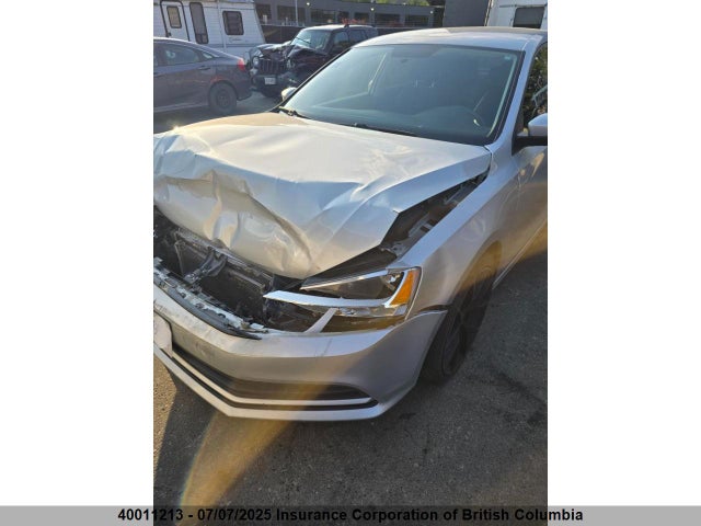 3VW267AJ3GM355630 Volkswagen 2016