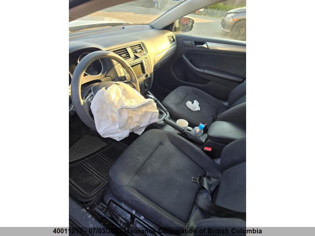 3VW267AJ3GM355630 Volkswagen 2016