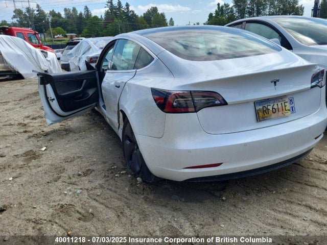 5YJ3E1EA4LF738685 Tesla MODEL 3