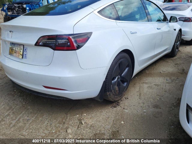5YJ3E1EA4LF738685 Tesla MODEL 3