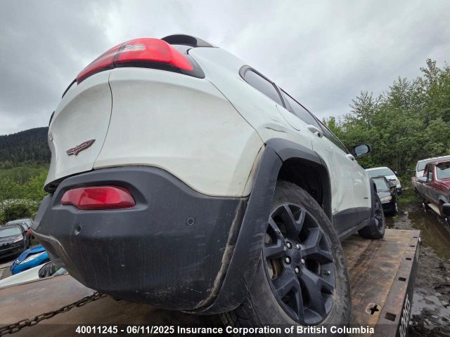 1C4PJMBS3EW273858 Jeep Cherokee Trailhawk