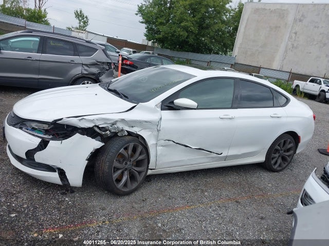 1C3CCCBG1FN718351 Chrysler 2015