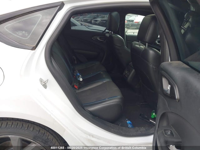 1C3CCCBG1FN718351 Chrysler 2015