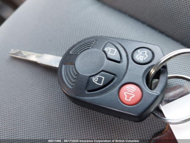 1FMCU9GX8EUA25328 Ford ESCAPE SE