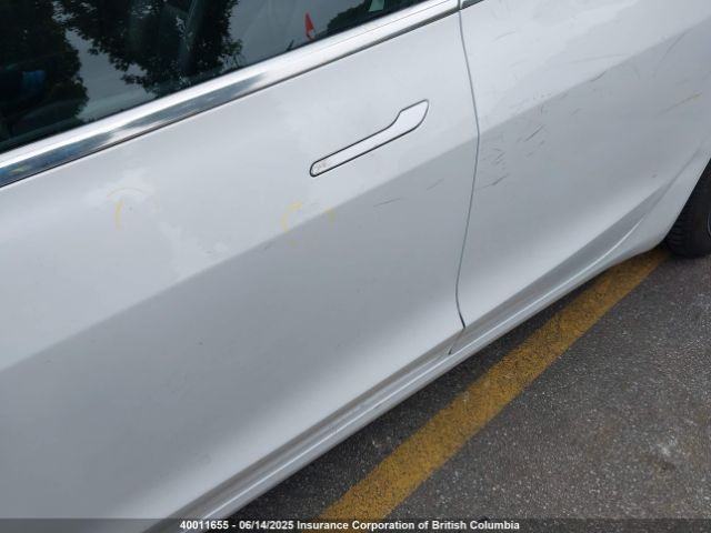 5YJ3E1EA2KF529220 Tesla MODEL 3