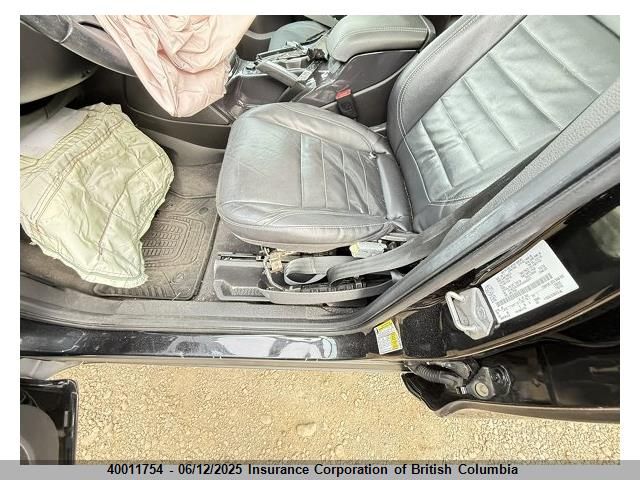 1FMCU9J9XEUA64237 Ford Escape Titanium