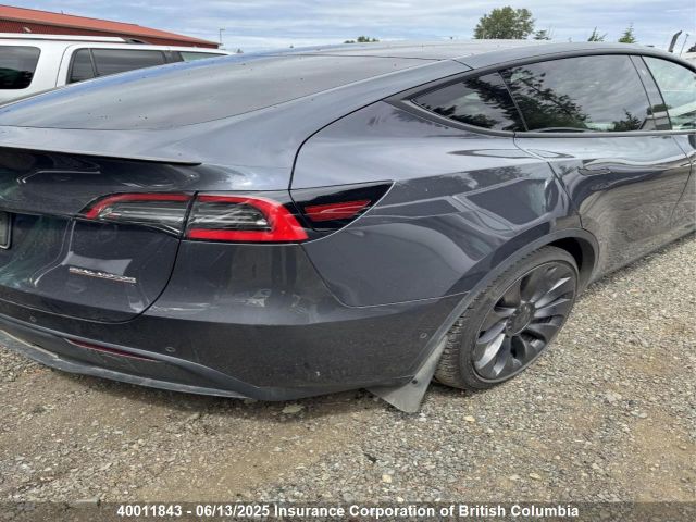 5YJYGDEF1MF140861 Tesla Model Y