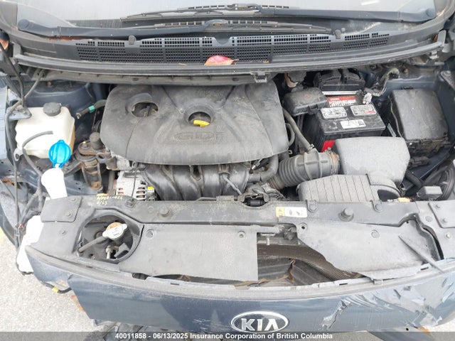 KNAHT8A33G7132279 KIA Rondo