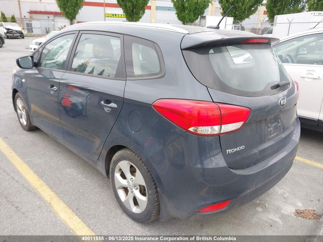KNAHT8A33G7132279 KIA Rondo