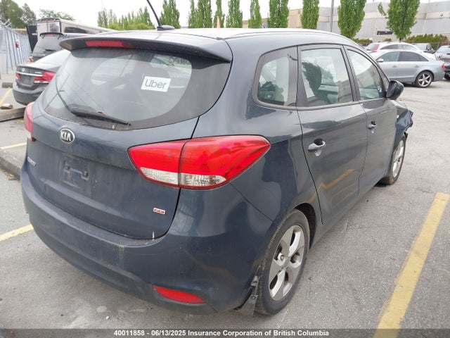 KNAHT8A33G7132279 KIA Rondo