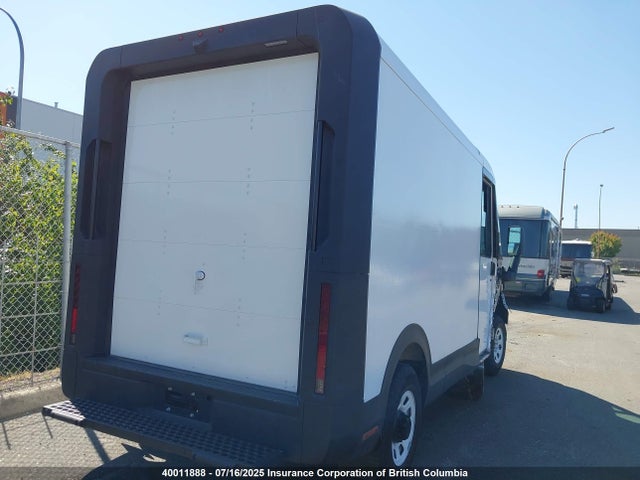 2G58J2TZ6S9104790 Chevrolet Xrj + Etj
