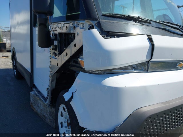 2G58J2TZ6S9104790 Chevrolet Xrj + Etj