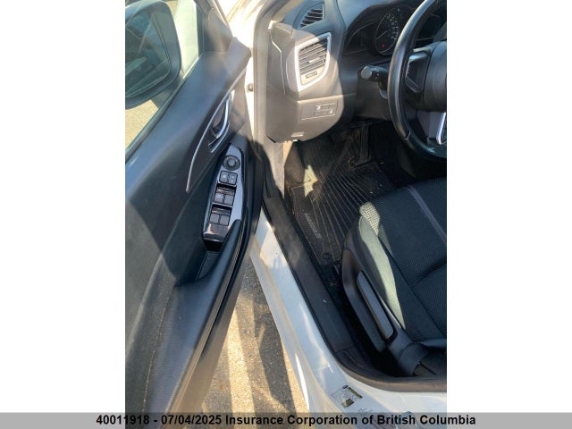 JM1BN1L79J1175755 Mazda pe