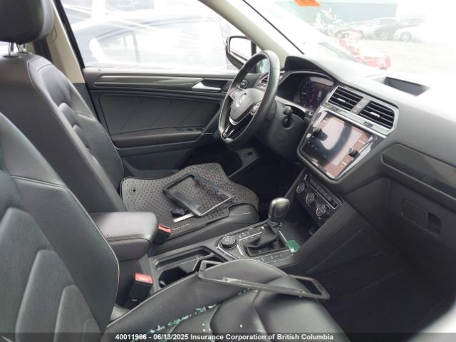 3VV4B7AX0JM057461 Volkswagen Tiguan Sel Premium
