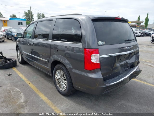 2C4RC1CG9FR696790 Chrysler Town & Country Touring L