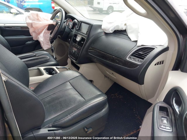 2C4RC1CG9FR696790 Chrysler Town & Country Touring L