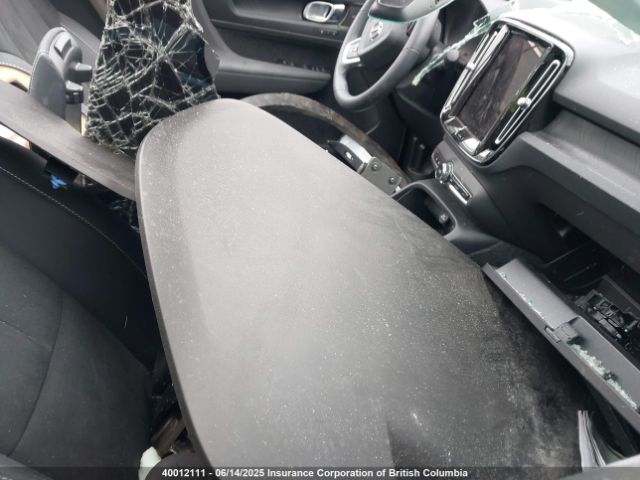 YV4ED3GBXN2003807 Volvo C40
