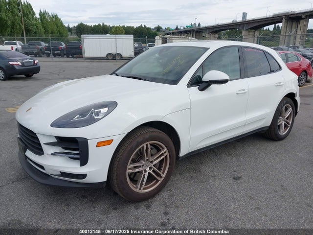 Porsche Macan 2020 WP1AB2A5XLLB31541 Image 2