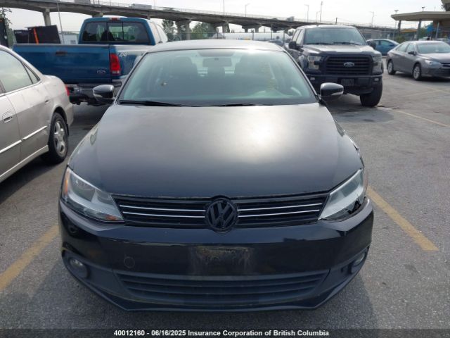 3VWDL7AJ4EM337085 Volkswagen Jetta