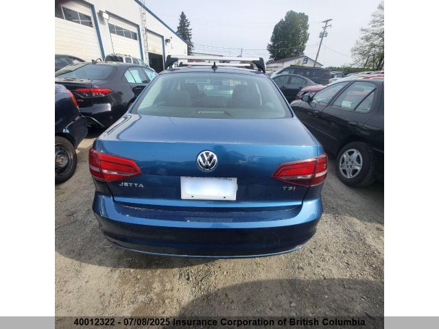 3VW167AJ9GM409492 Volkswagen 2016
