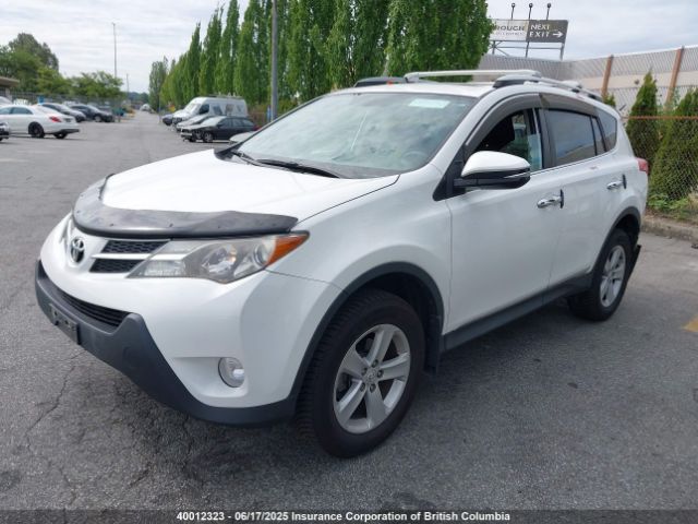 2T3RFREV6EW215884 Toyota RAV4