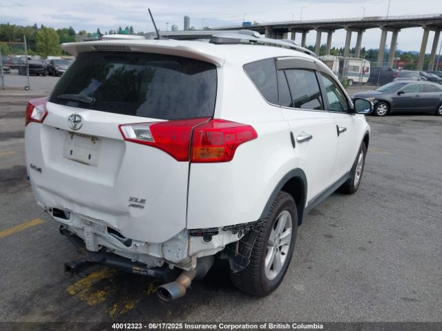2T3RFREV6EW215884 Toyota RAV4