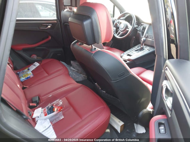 Porsche Macan 2017 WP1AA2A56HLB00491 Image 8