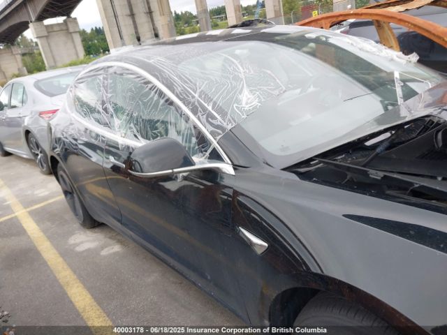 5YJ3E1EB0KF208883 Tesla MODEL 3