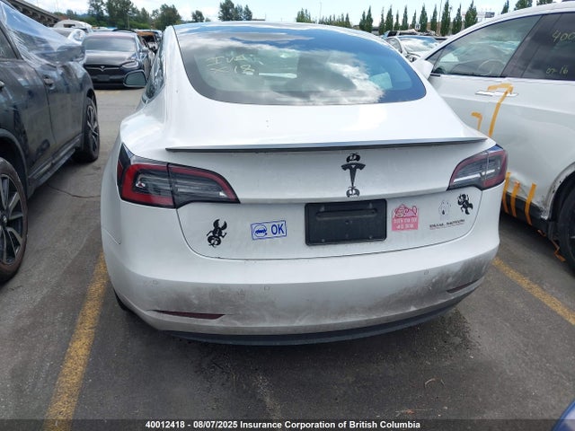 5YJ3E1EB8KF487886 Tesla MODEL 3