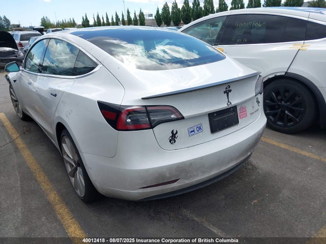 5YJ3E1EB8KF487886 Tesla MODEL 3