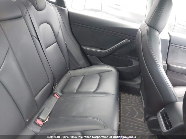5YJ3E1EB8KF487886 Tesla MODEL 3