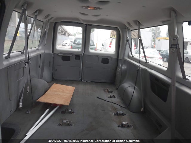 Aukcja sprzedaży 2005 Ford Econoline E350 Super Duty Wagon, vin: 1FBNE31L05HA92354, numer aukcji: 40012022