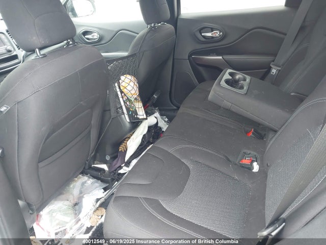 1C4PJLAB3KD316744 Jeep Cherokee