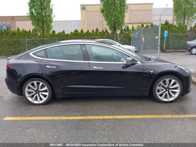 5YJ3E1EA9KF419197 Tesla MODEL 3